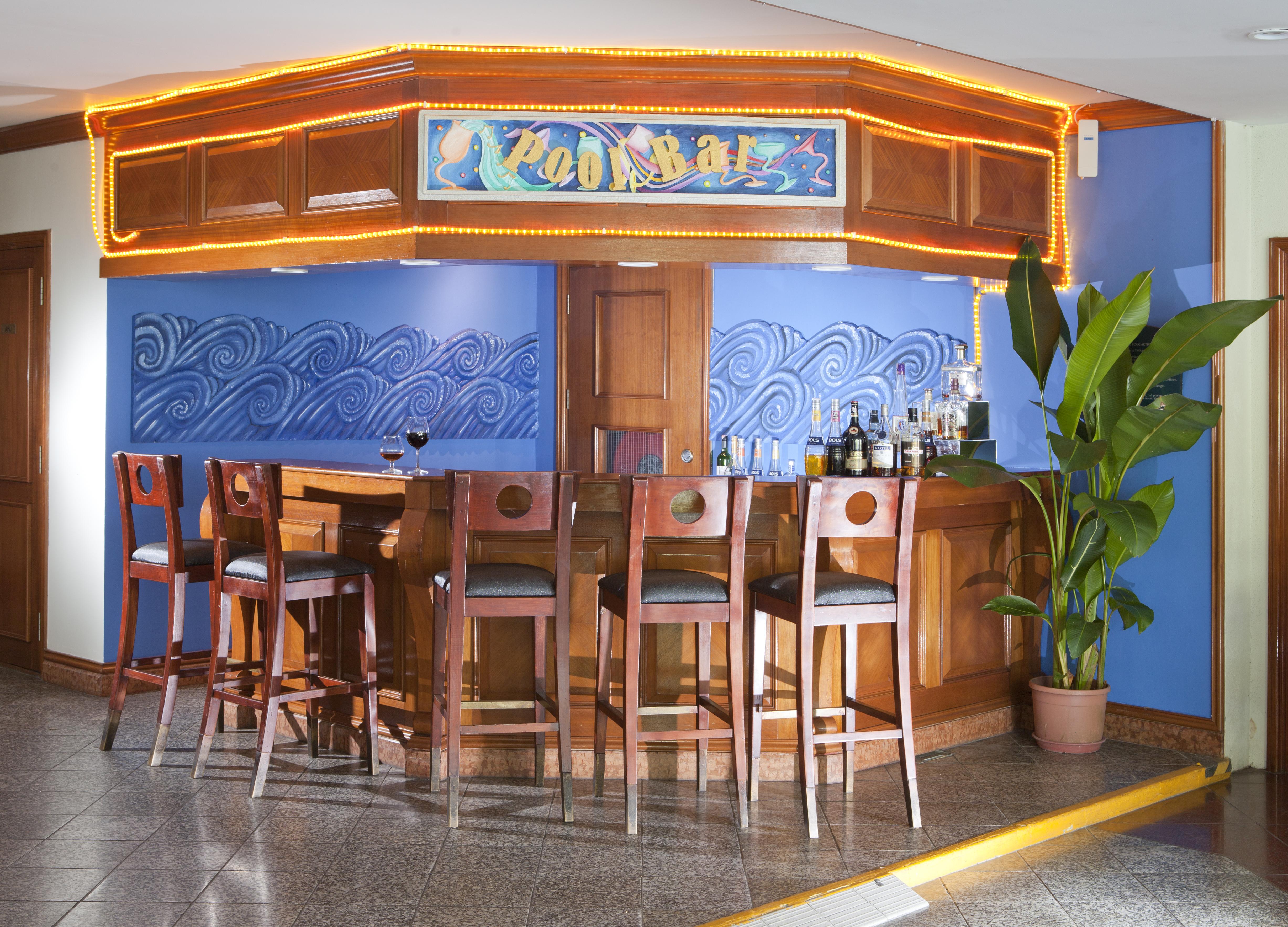 Hotel Dorsett Grand Labuan Exterior foto