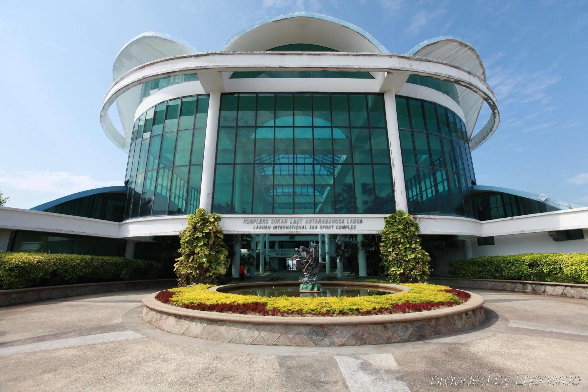 Hotel Dorsett Grand Labuan Exterior foto