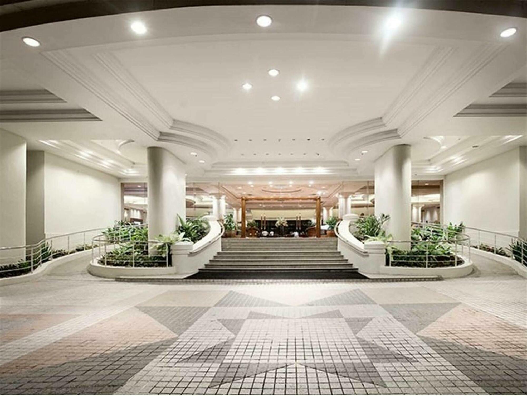 Hotel Dorsett Grand Labuan Exterior foto