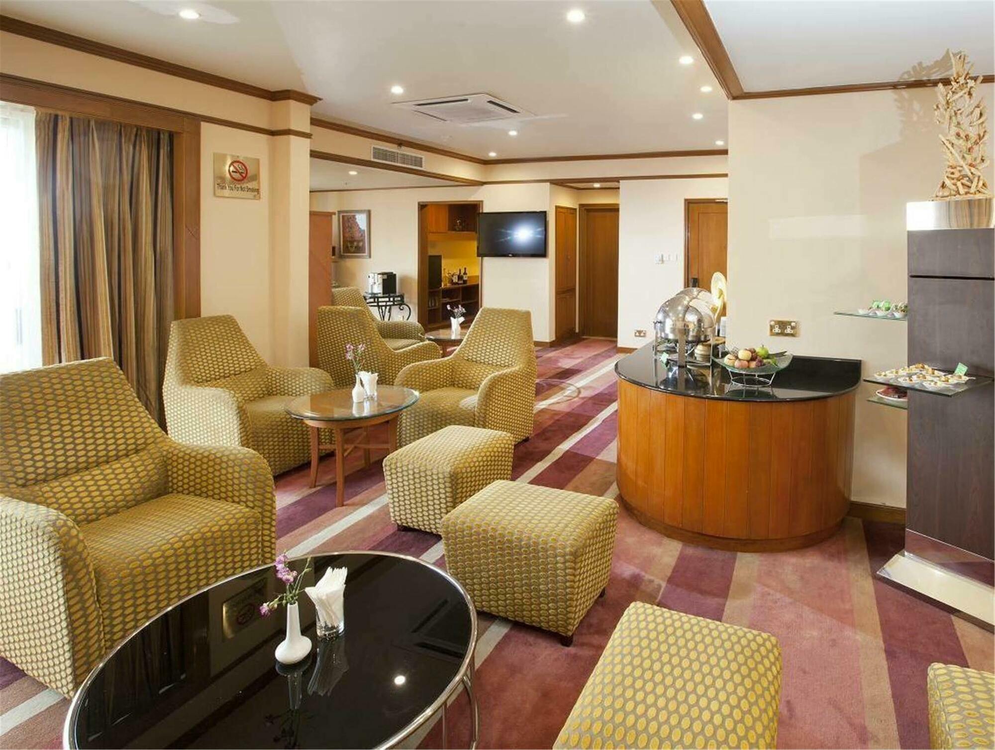 Hotel Dorsett Grand Labuan Exterior foto